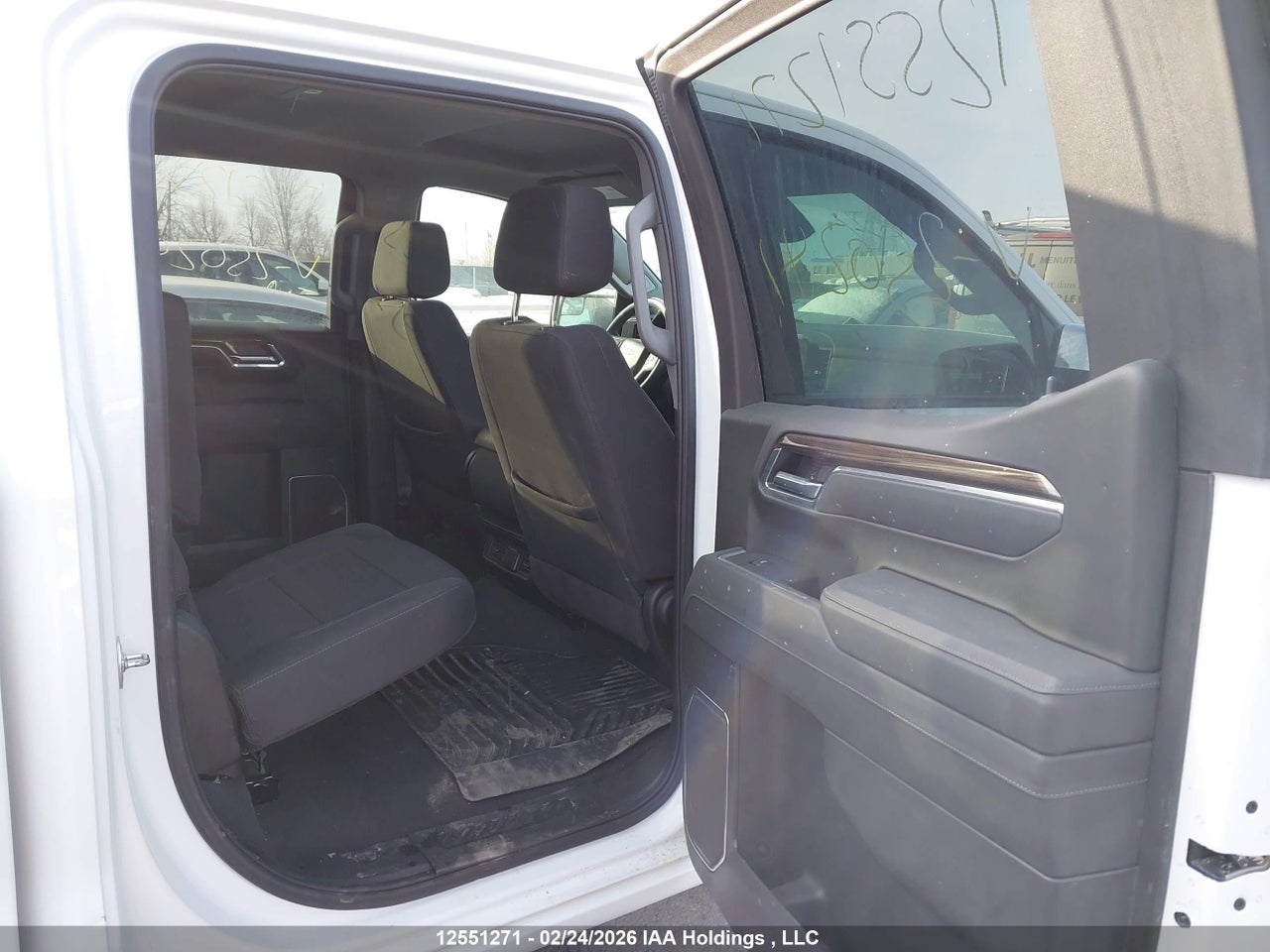 3GCUKDED2SG250241 · 2025 CHEVROLET SILVERADO K1500 LT · 8/20