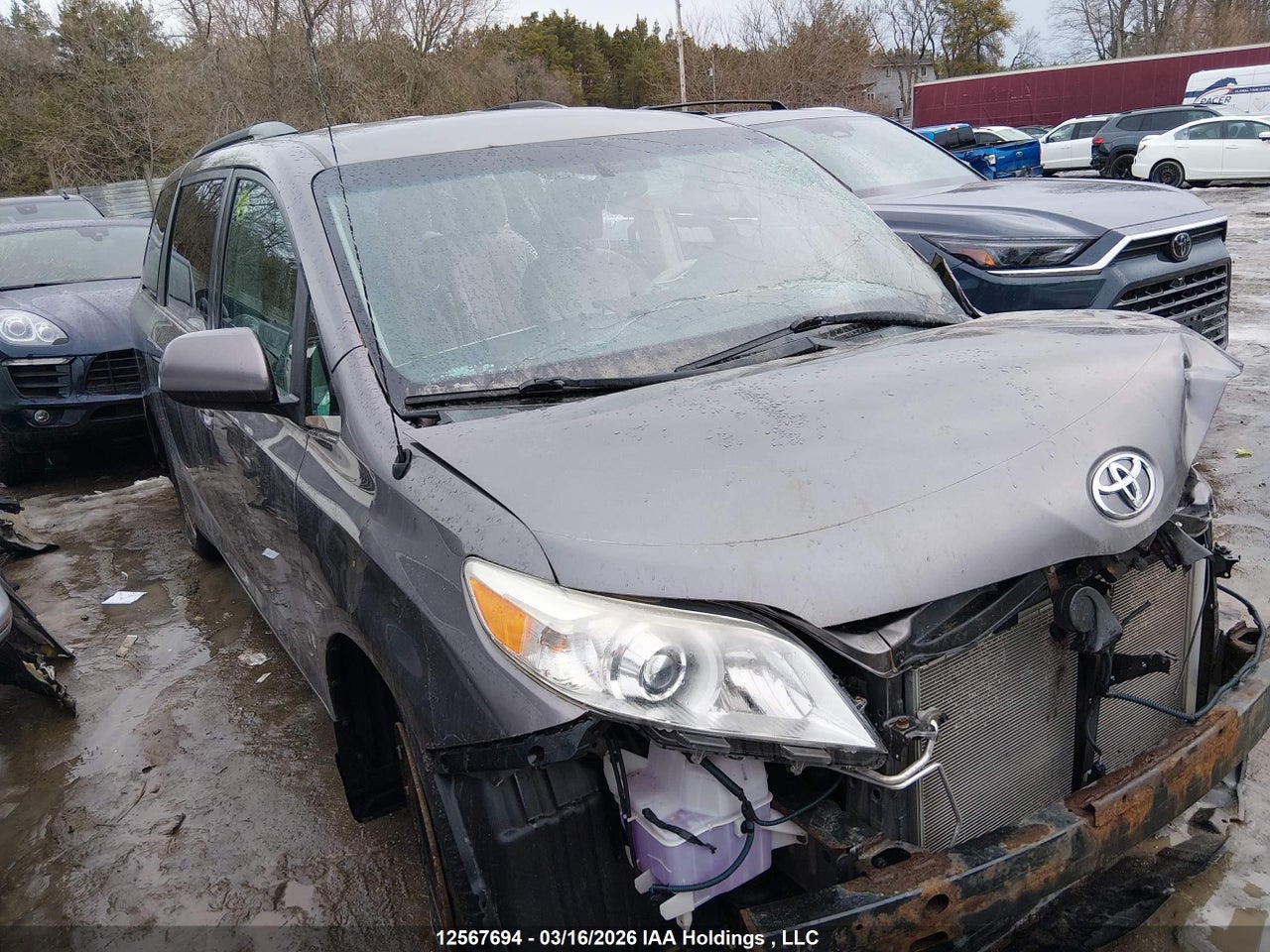 5TDKK3DC8ES424958 · 2014 TOYOTA SIENNA LE
