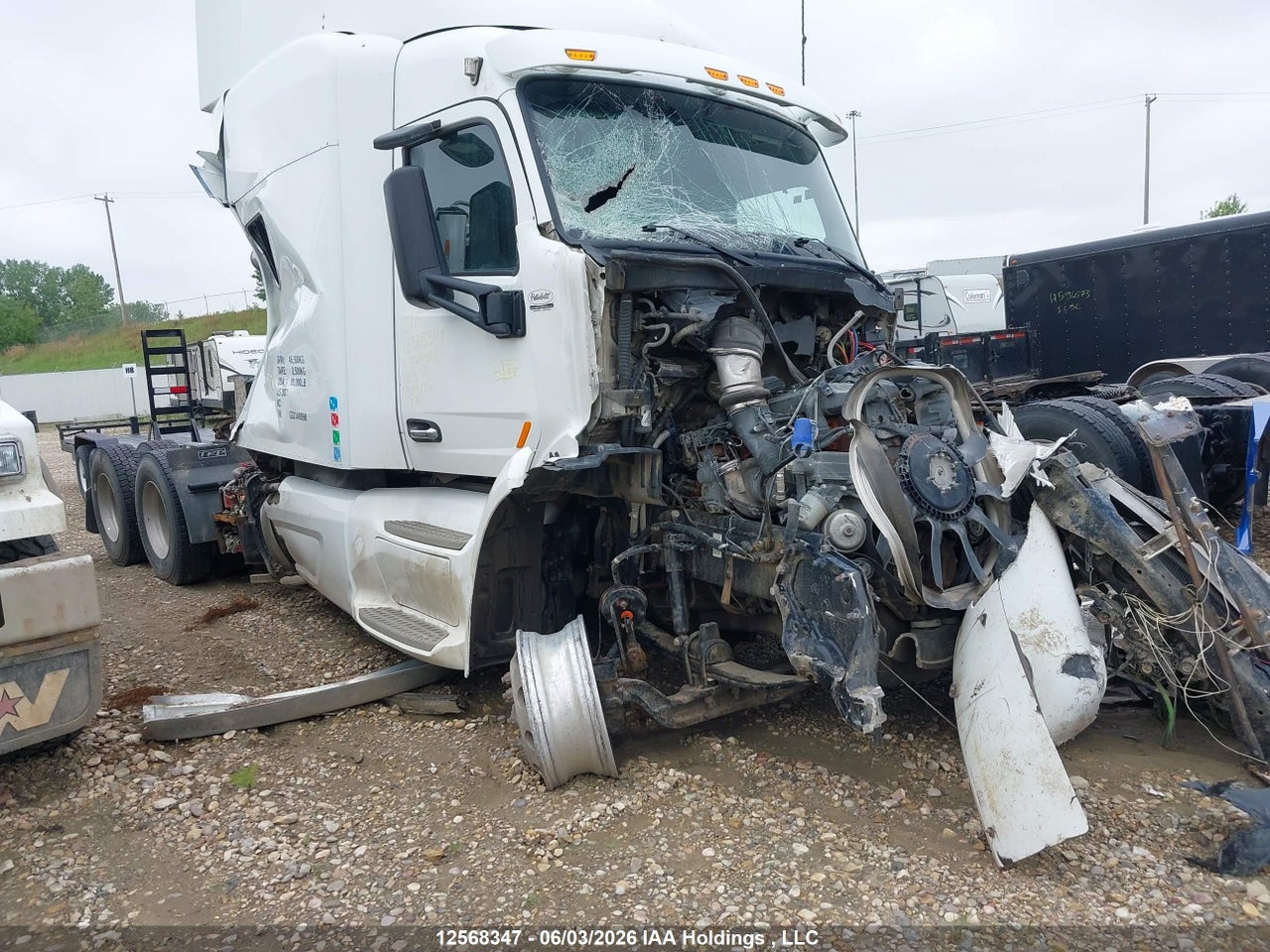 1XPBDP8X3GD348898 · 2016 PETERBILT 579