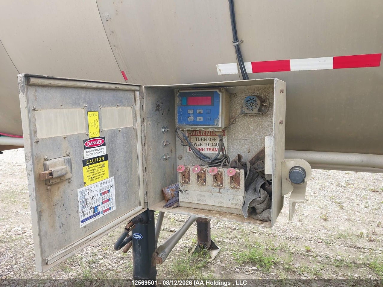 1PMA33122E1****** · 2014 POLAR PUP TANK · 7/24
