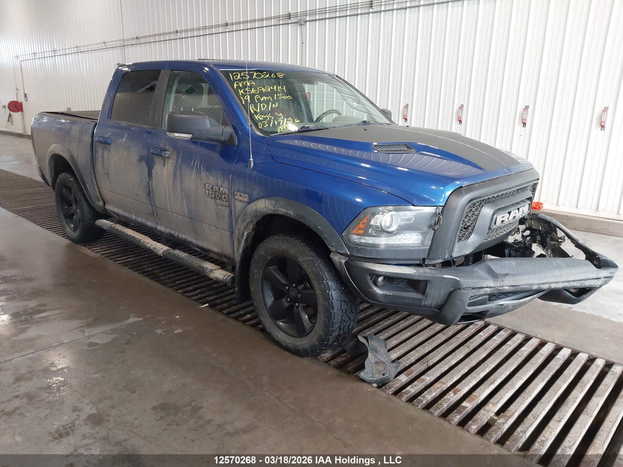 1C6RR7LT7KS692414 · 2019 RAM 1500 CLASSIC SLT