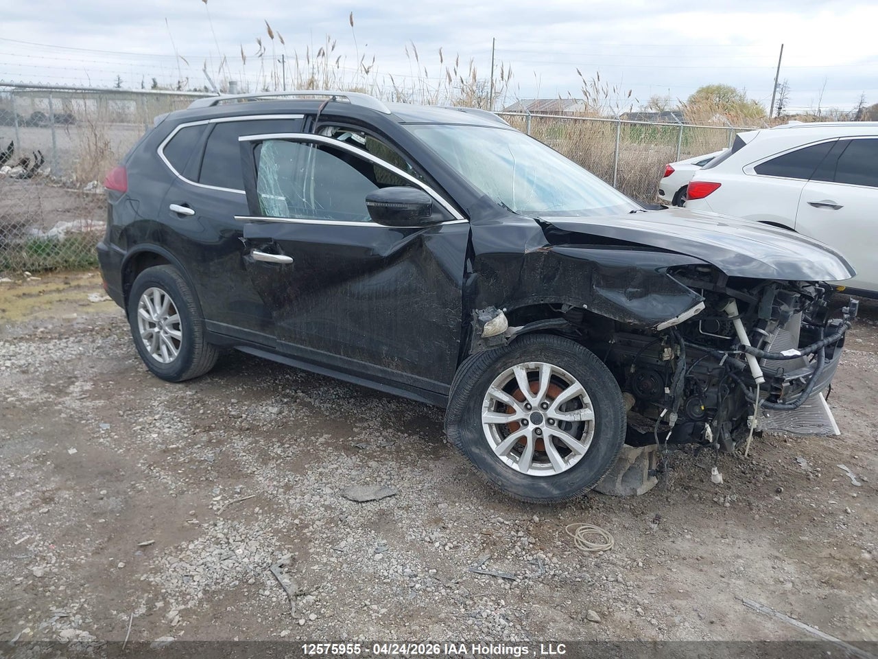 5N1AT2MT3KC822980 · 2019 NISSAN ROGUE S/SV
