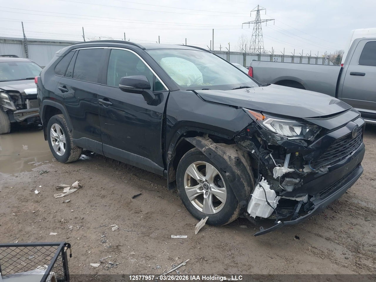 2T3R1RFV8MC158777 · 2021 TOYOTA RAV4 XLE/XLE PREMIUM