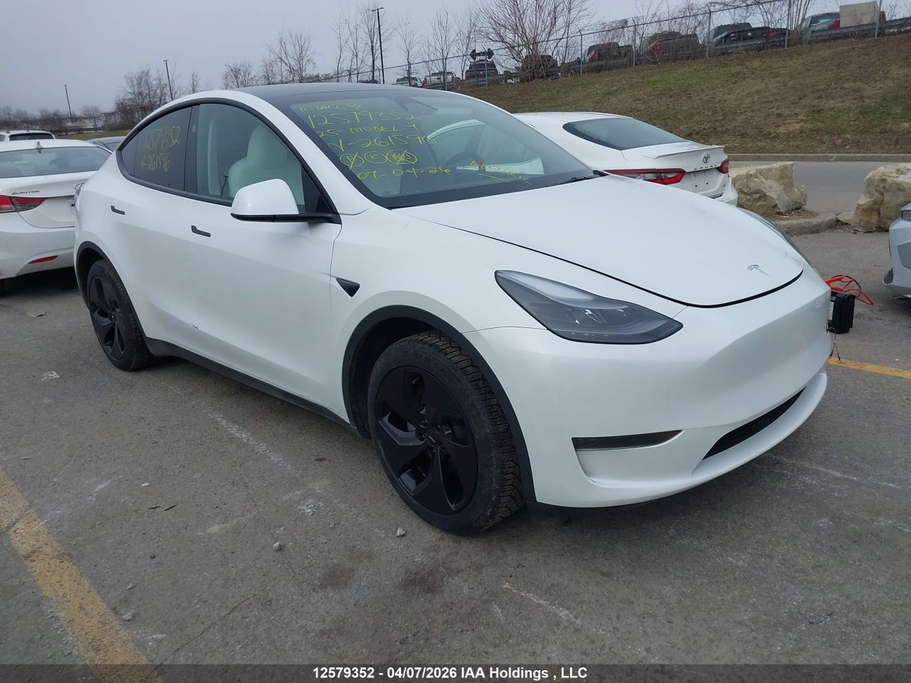 7SAYGDED1SF261596 · 2025 TESLA MODEL Y LONG RANGE