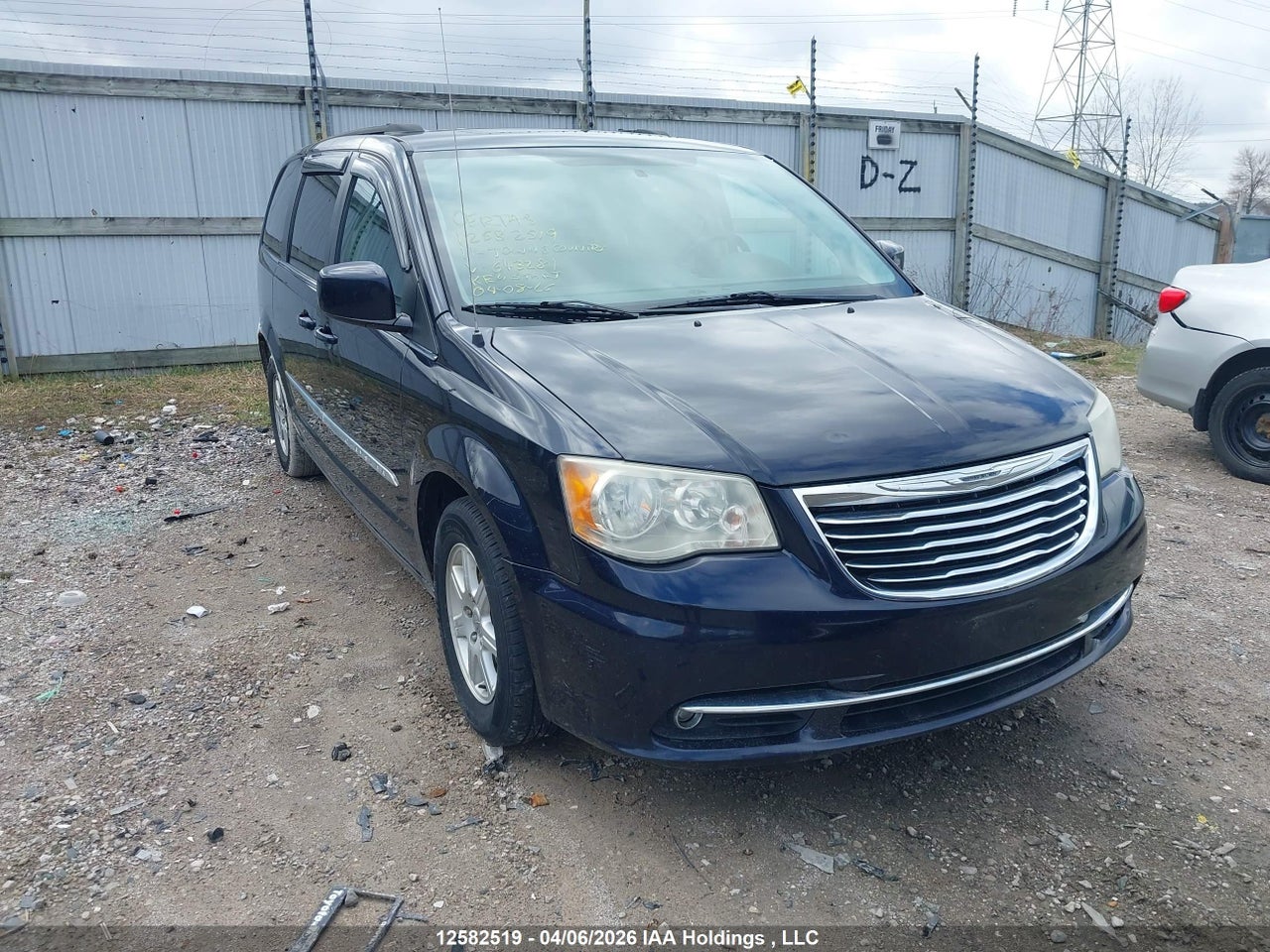 2A4RR5DG8BR643281 · 2011 CHRYSLER TOWN & COUNTRY TOURING