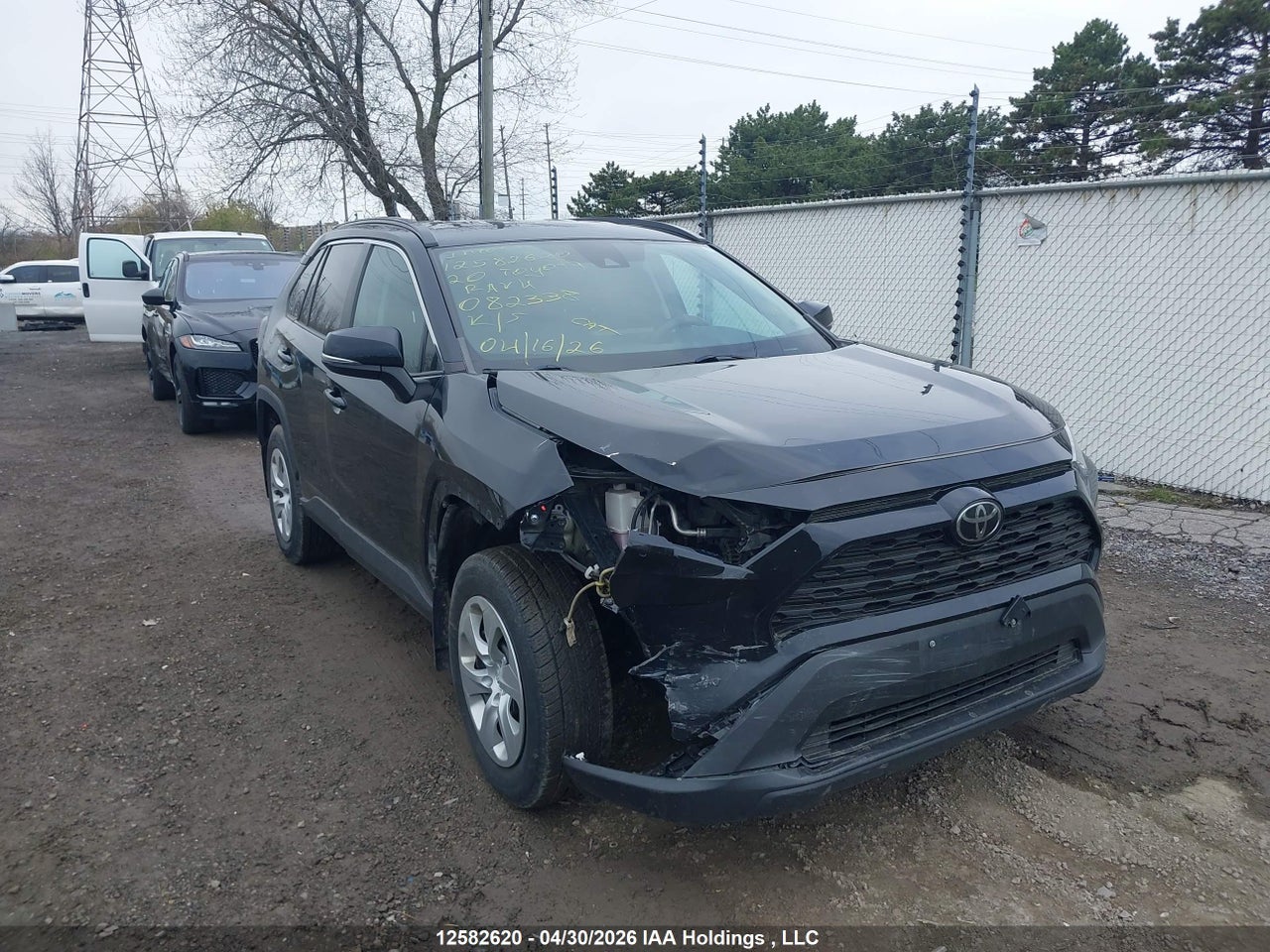 2T3B1RFV7LC082338 · 2020 TOYOTA RAV4 LE