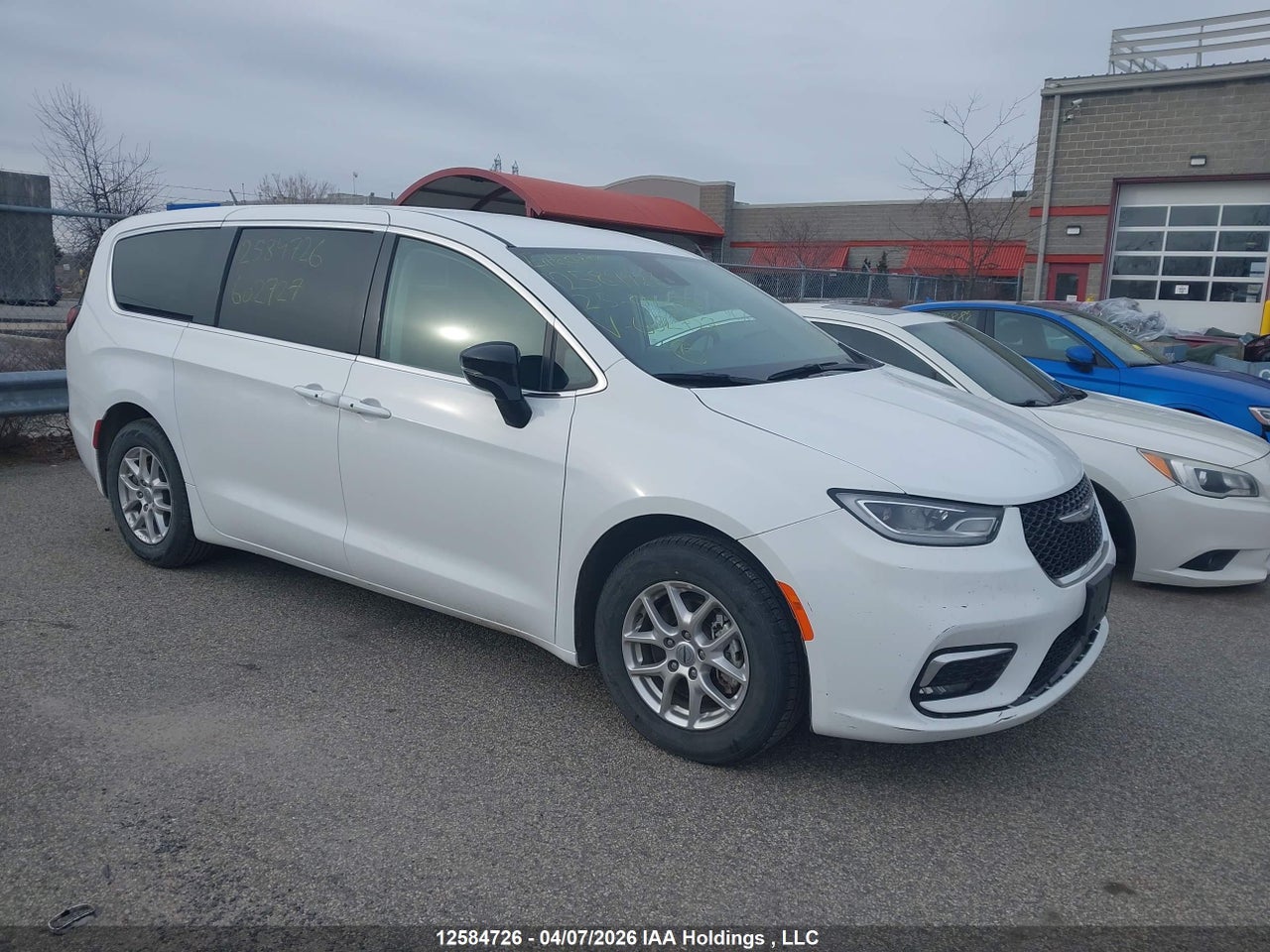2C4RC1BG2RR107259 · 2024 CHRYSLER PACIFICA TOURING L