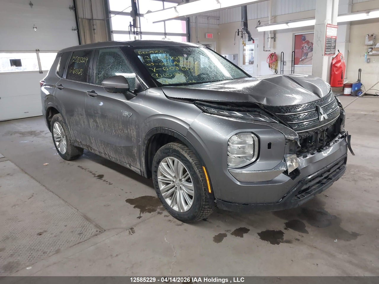 JA4T5TA94PZ603613 · 2023 MITSUBISHI OUTLANDER PHEV