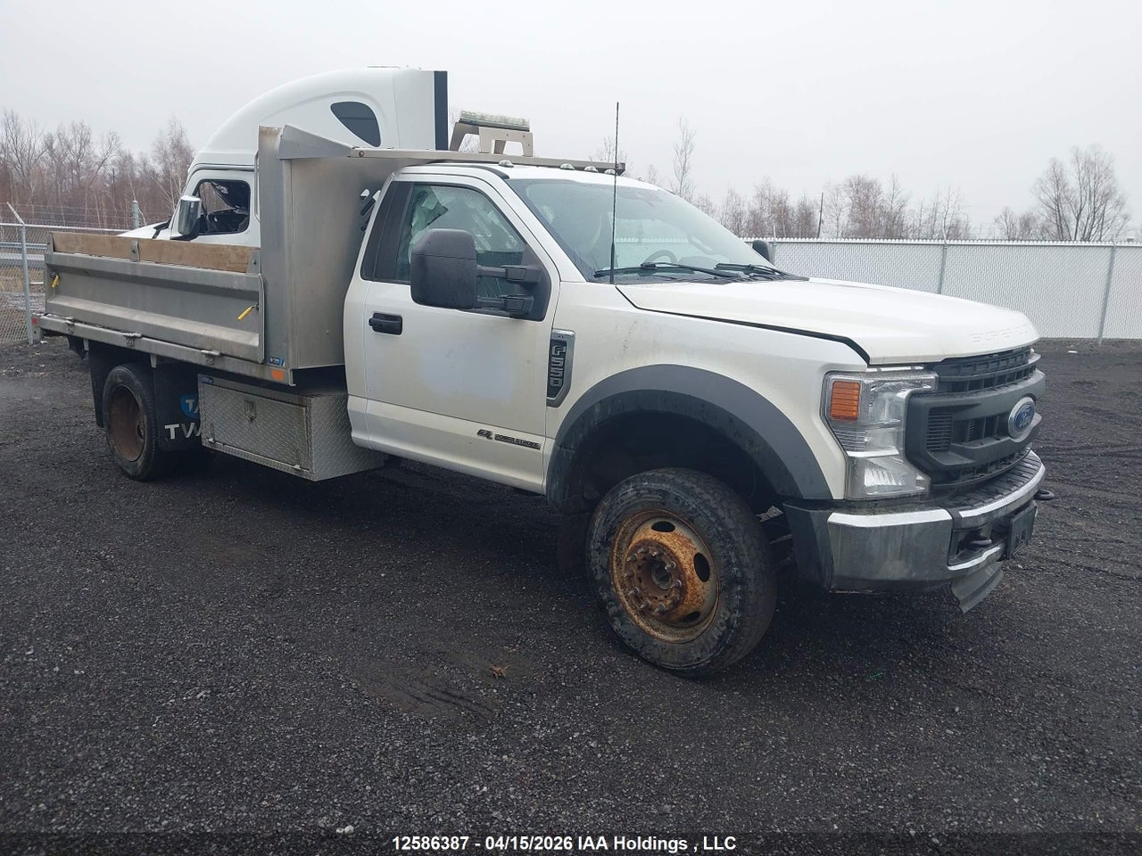 1FDUF5HTXNEC73674 · 2022 FORD F-550 CHASSIS XL