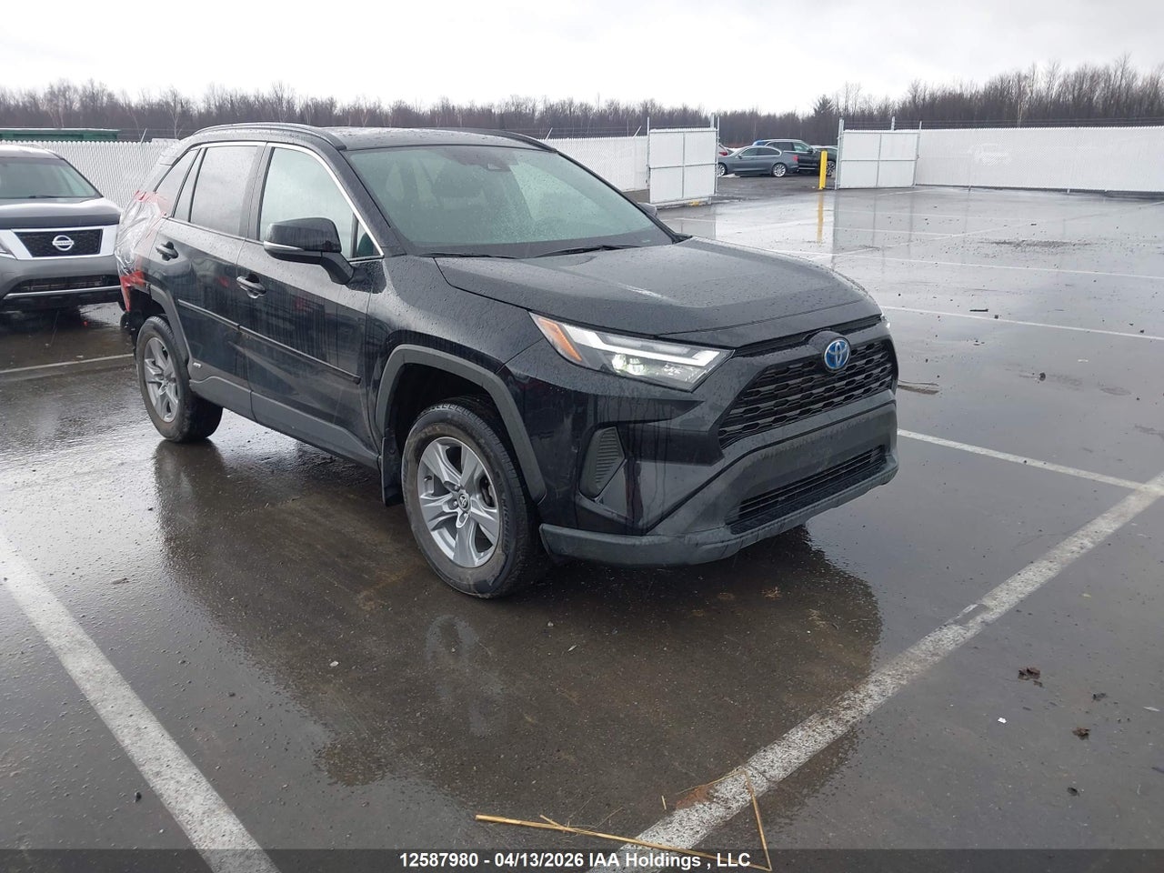 2T3RWRFVXRW230666 · 2024 TOYOTA RAV4 HYBRID XLE