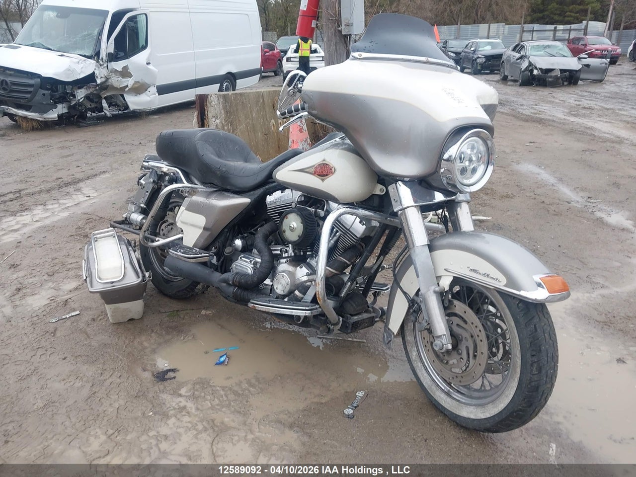 1HD1FCW13YY652711 · 2000 HARLEY DAVIDSON FLHTCUI