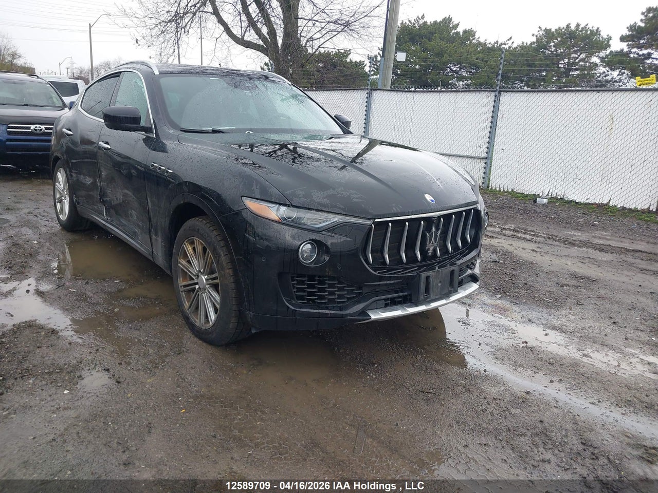 ZN661XUL9HX226866 · 2017 MASERATI LEVANTE