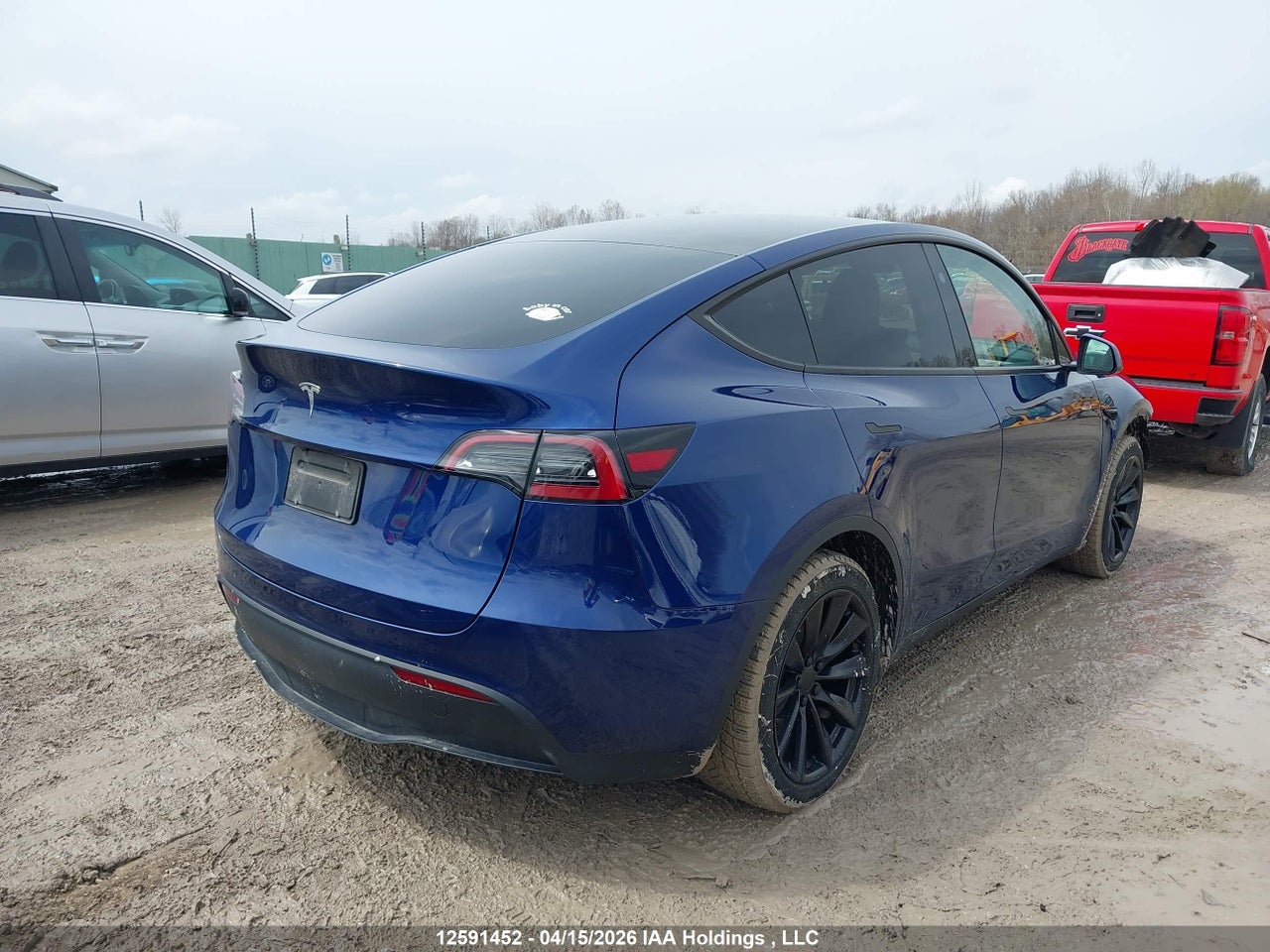 LRWYGDFD2RC672294 · 2024 TESLA MODEL Y · 4/19