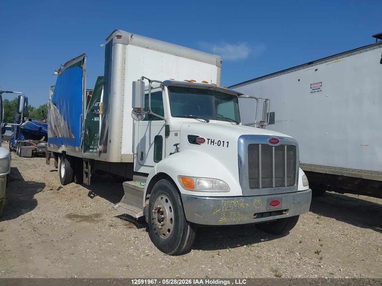2NP2HM6X2DM189085 · 2013 PETERBILT 337