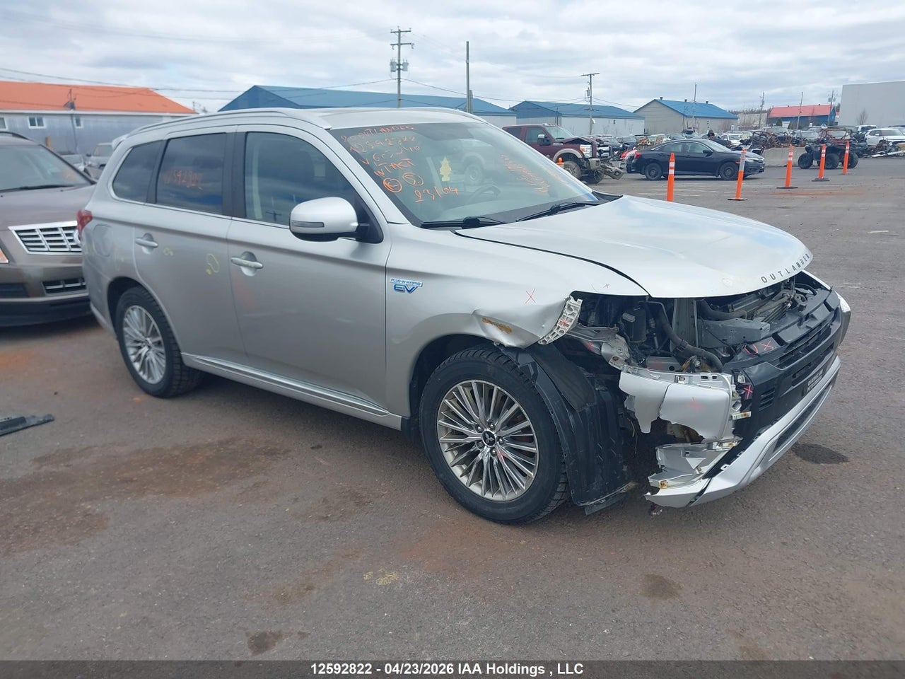 JA4J24A55LZ605240 · 2020 MITSUBISHI OUTLANDER PHEV