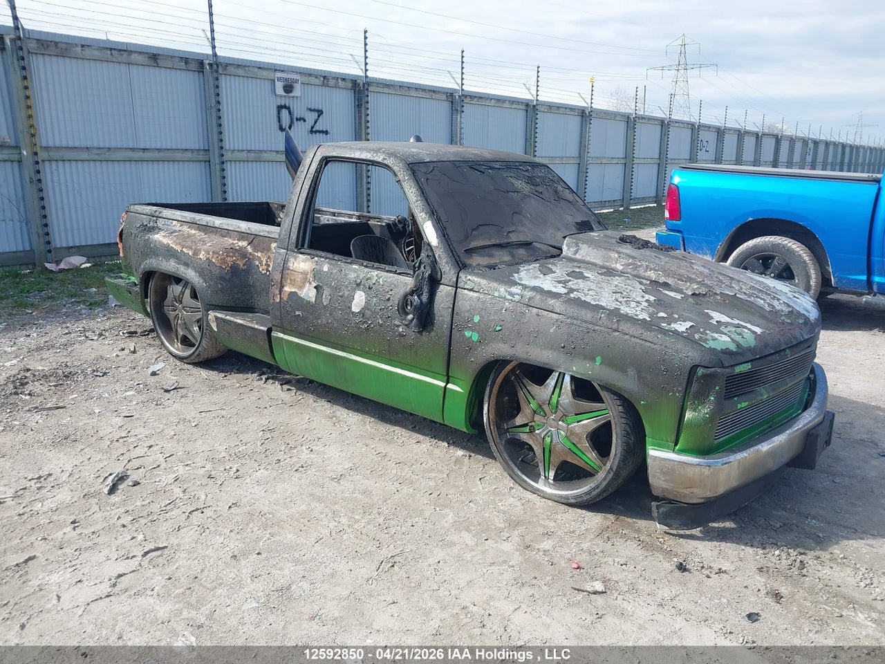 1GCDC14H3LZ130207 · 1990 CHEVROLET GMT-400 C1500