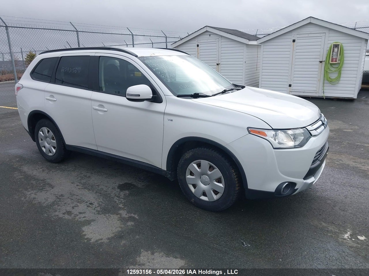 JA4JZ3AX1FZ603822 · 2015 MITSUBISHI OUTLANDER SE