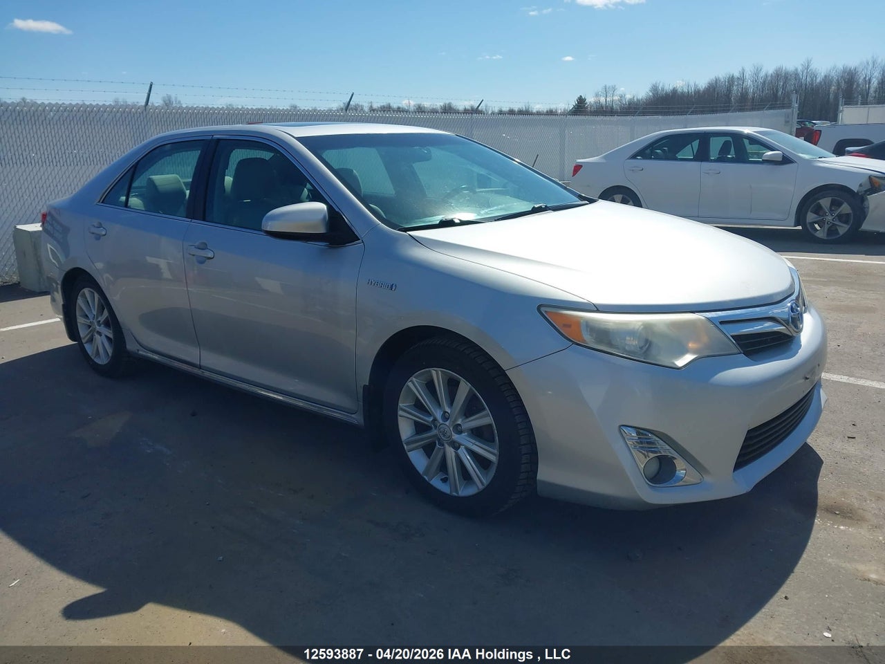 4T1BD1FK8CU034109 · 2012 TOYOTA CAMRY HYBRID XLE