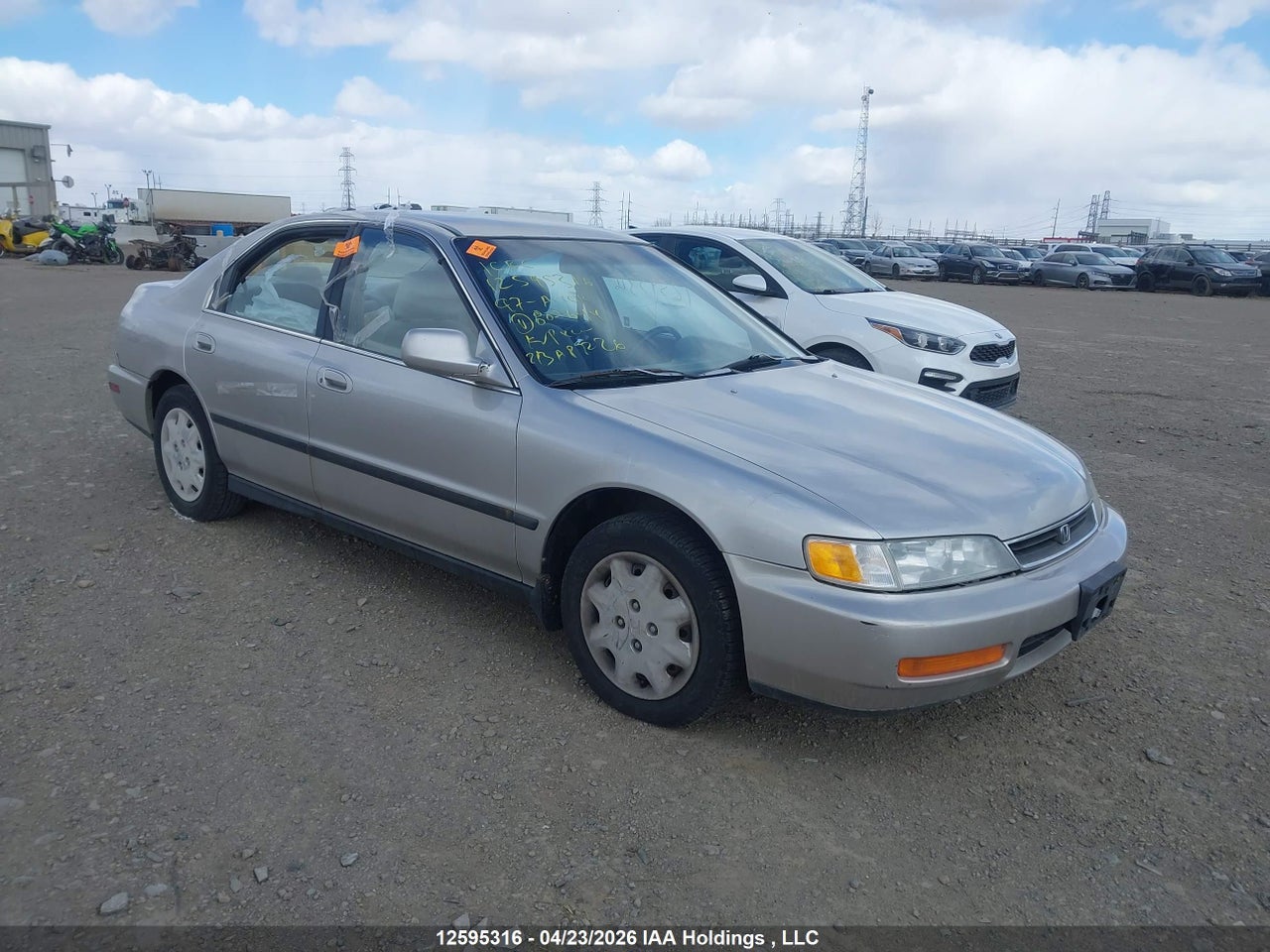 1HGCD5638VA807644 · 1997 HONDA ACCORD LX/EX