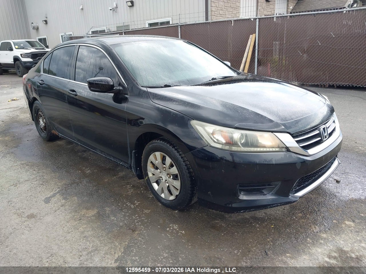 1HGCR2E37DA807425 · 2013 HONDA ACCORD LX