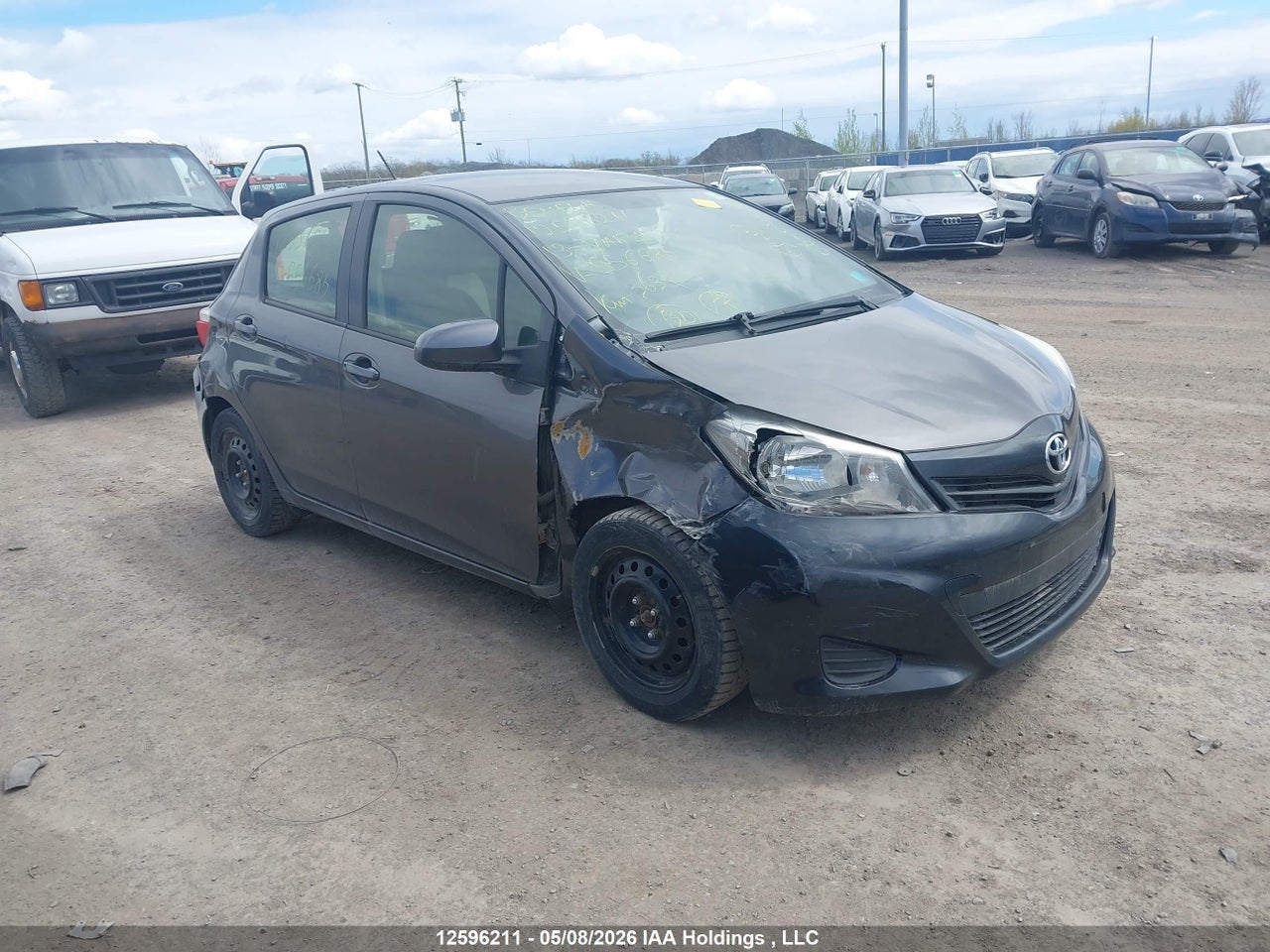 JTDKTUD35DD556685 · 2013 TOYOTA YARIS LE