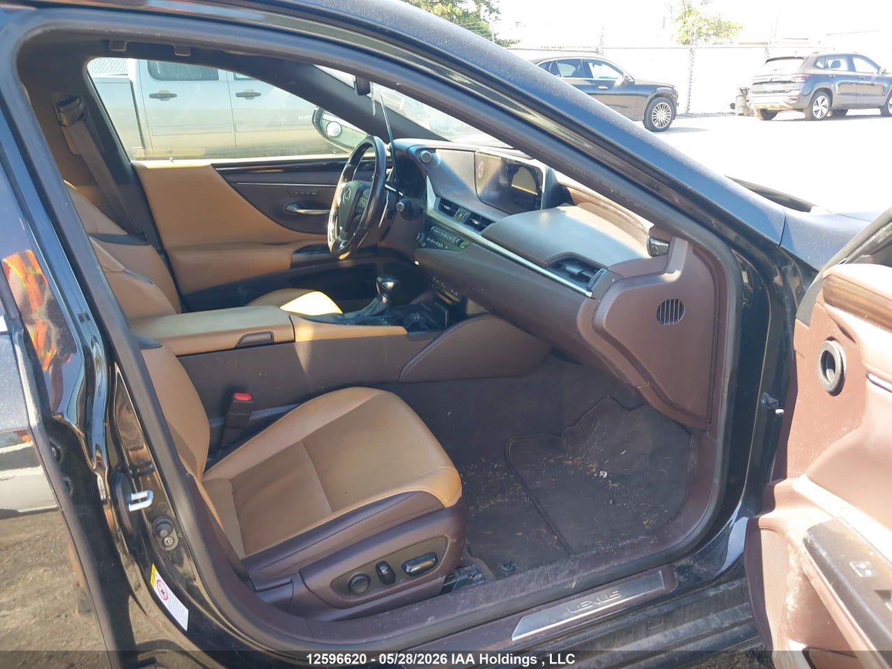 JTHB21B16K2043651 · 2019 LEXUS ES 300H · 5/19