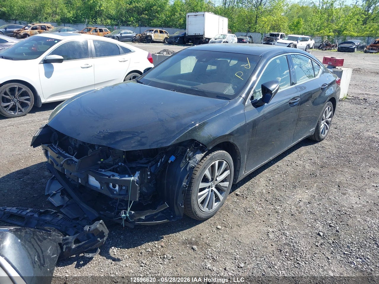 JTHB21B16K2043651 · 2019 LEXUS ES 300H · 2/19
