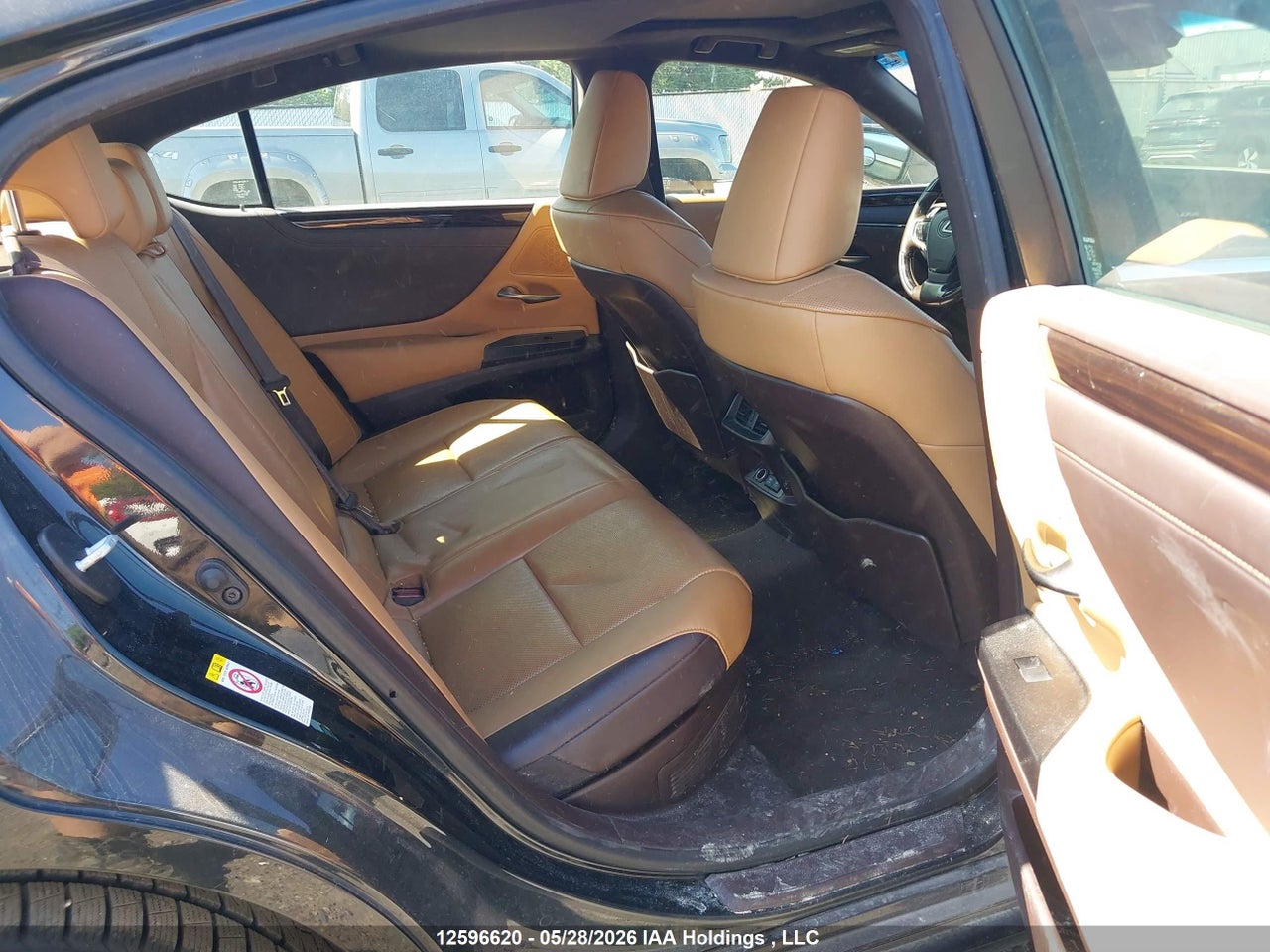 JTHB21B16K2043651 · 2019 LEXUS ES 300H · 8/19