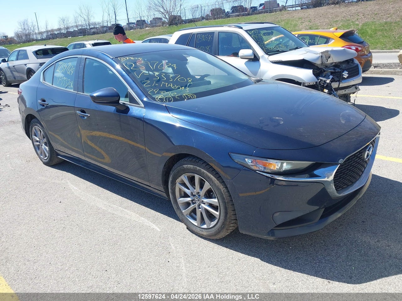 JM1BPAB72M1****** · 2021 MAZDA MAZDA3 GX