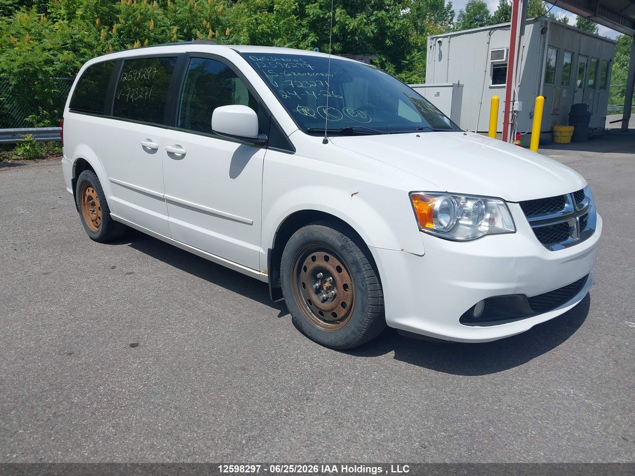 2C4RDGBGXFR723271 · 2015 DODGE GRAND CARAVAN SE/SXT