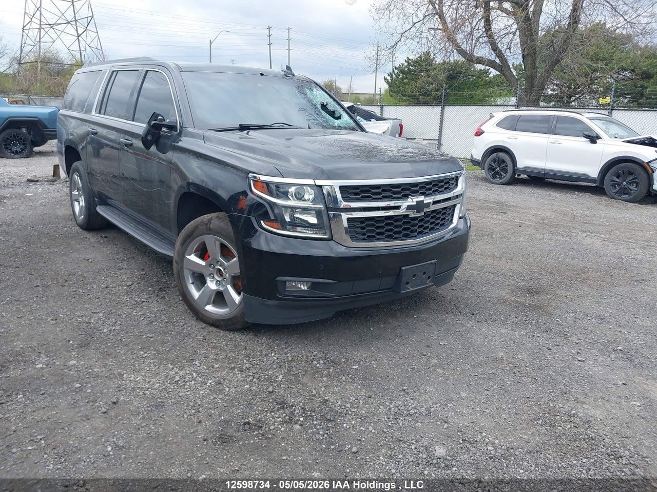 1GNSKHKC2KR244019 · 2019 CHEVROLET SUBURBAN LT