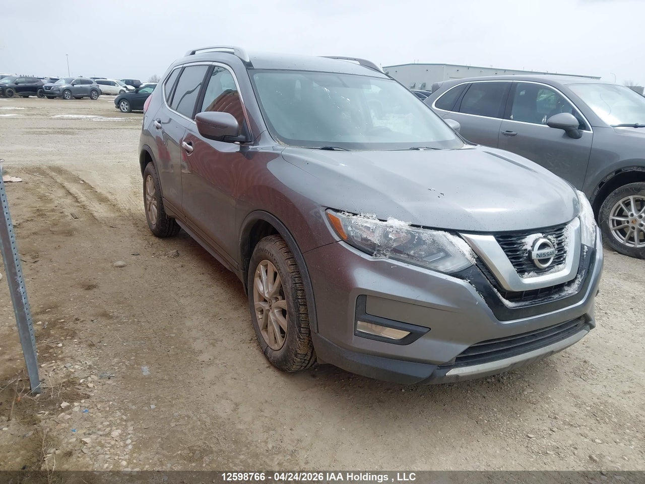 5N1AT2MV9HC738463 · 2017 NISSAN ROGUE S/SL PLATINUM/SV