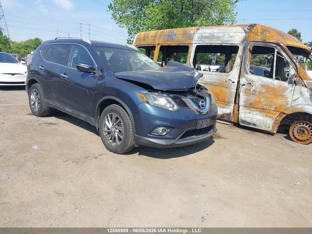 5N1AT2MV0FC922817 · 2015 NISSAN ROGUE S/SL/SV