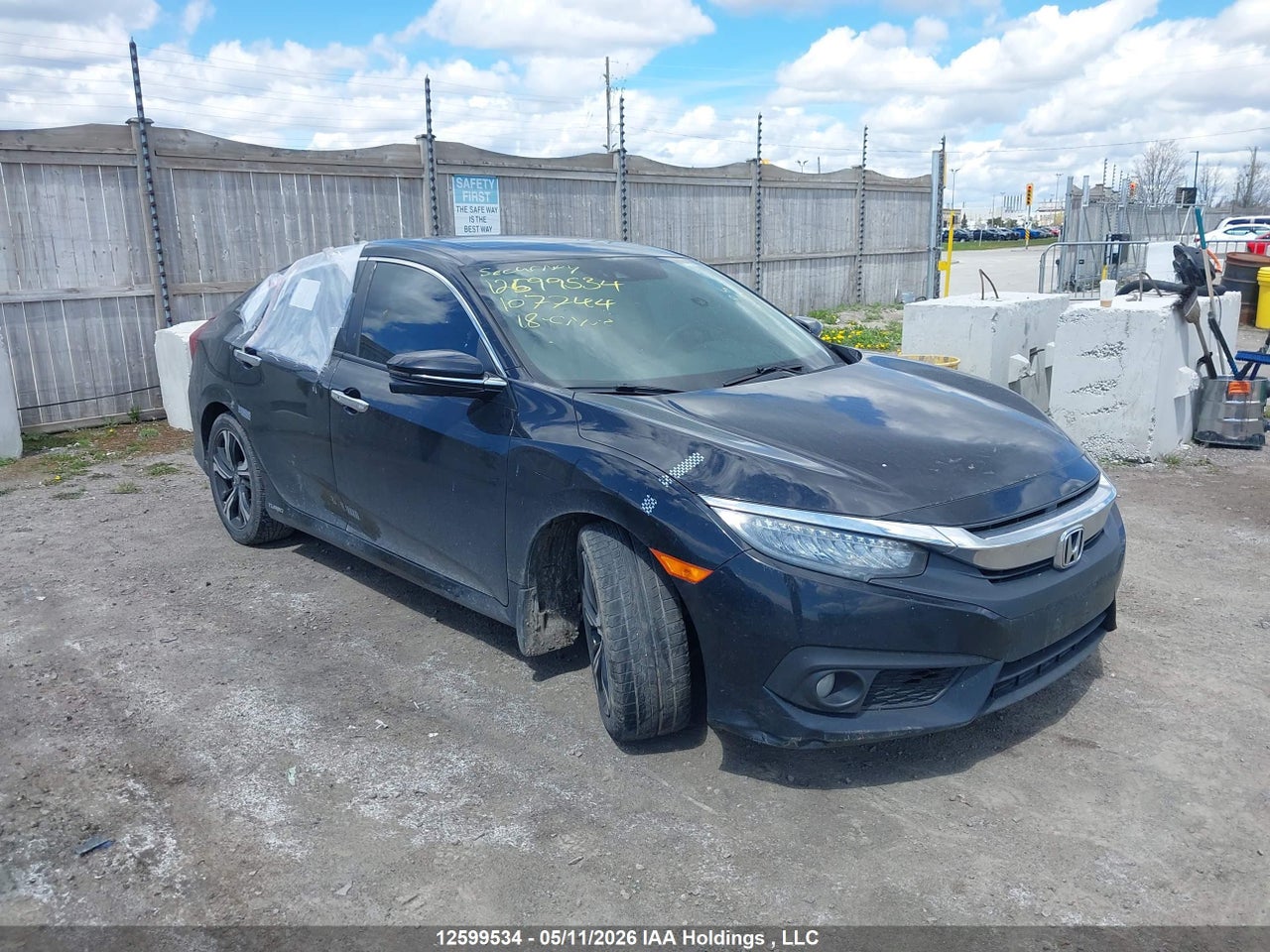 2HGFC1F96JH107744 · 2018 HONDA Civic touring