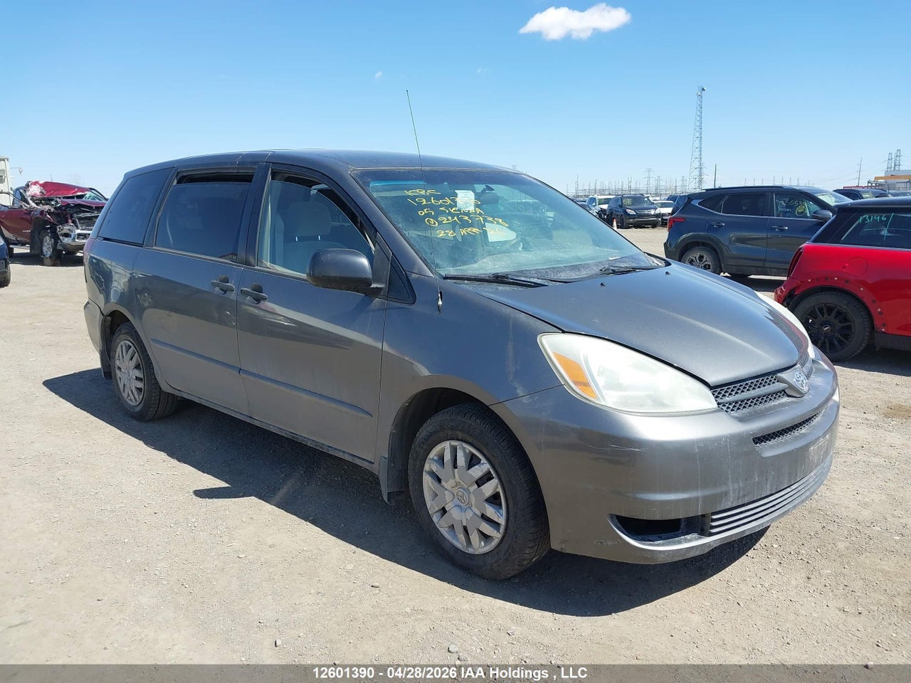 5TDZA29C35S243738 · 2005 TOYOTA SIENNA CE