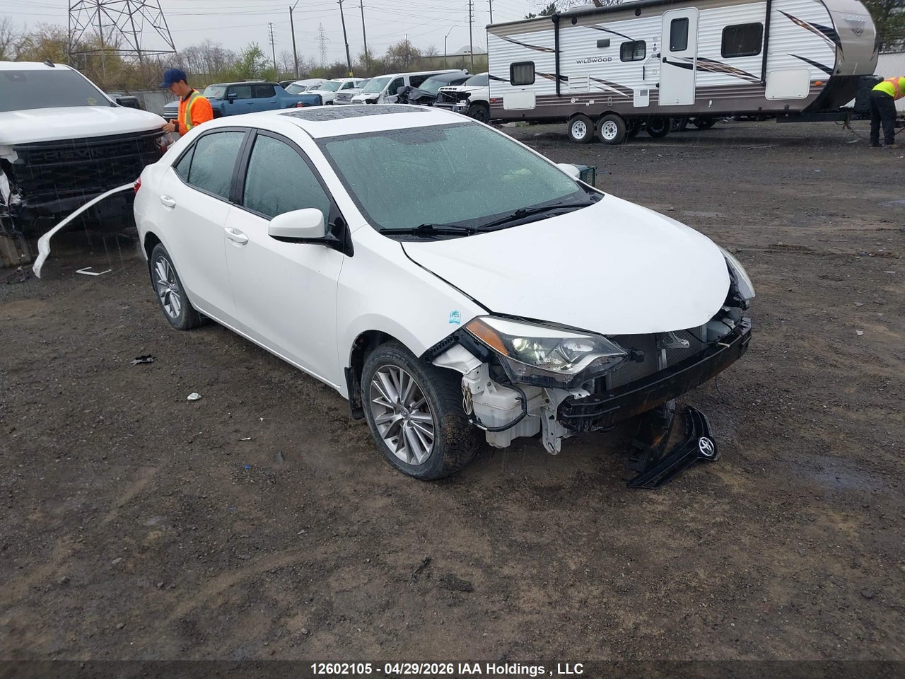 2T1BURHE4FC281011 · 2015 TOYOTA COROLLA L/LE/LE PLS/PRM/S/S PLS