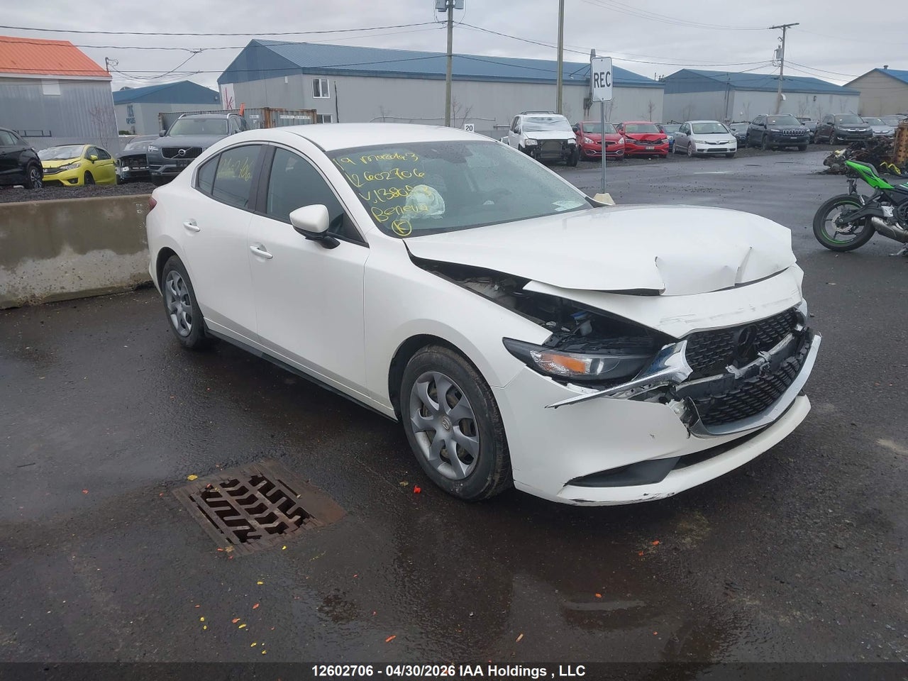 JM1BPAB75K1138053 · 2019 MAZDA MAZDA3 GX