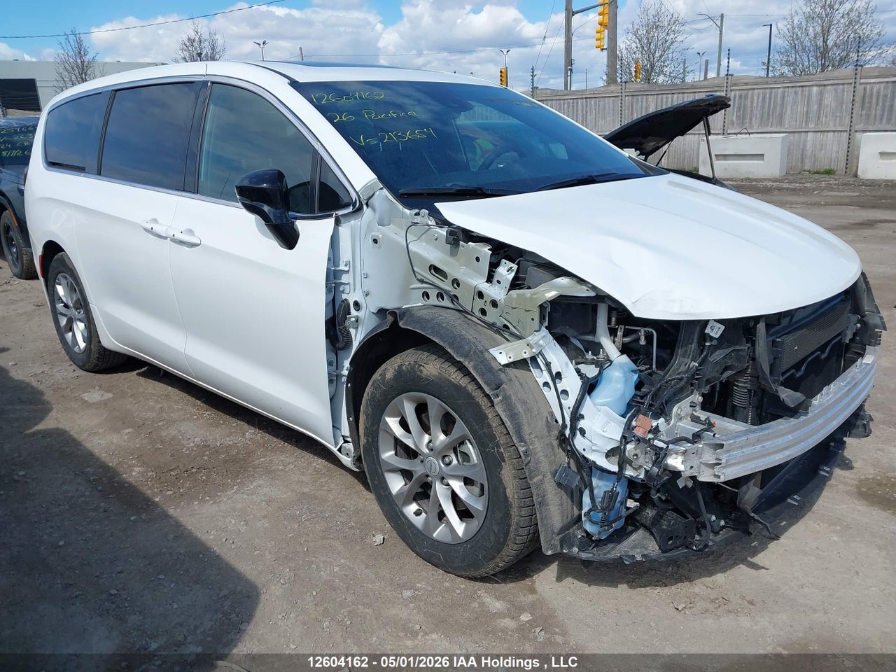 2C4RC1GG1TR****** · 2026 CHRYSLER PACIFICA LIMITED