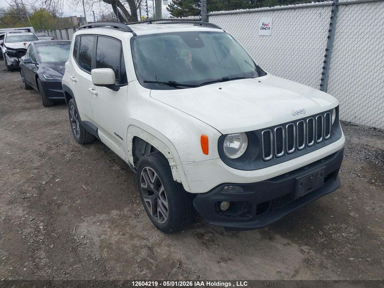 ZACCJBBT0FPB76093 · 2015 JEEP RENEGADE LATITUDE