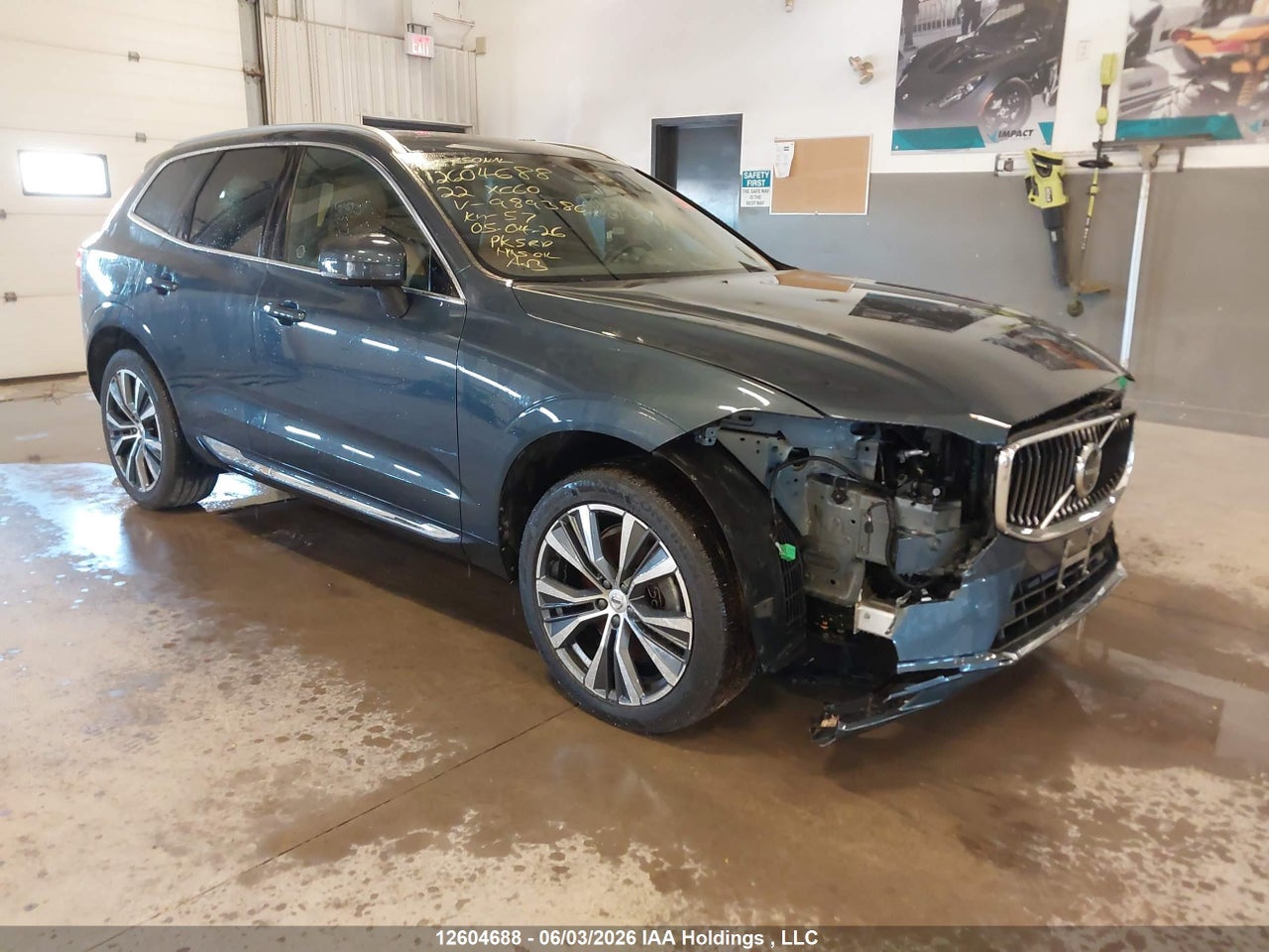 LYV062RL2NB989386 · 2022 VOLVO XC60 B6 INSCRIPTION