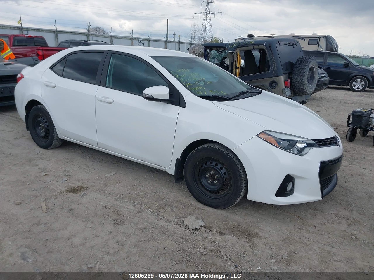 2T1BURHE1FC257524 · 2015 TOYOTA COROLLA L/LE/LE PLS/PRM/S/S PLS