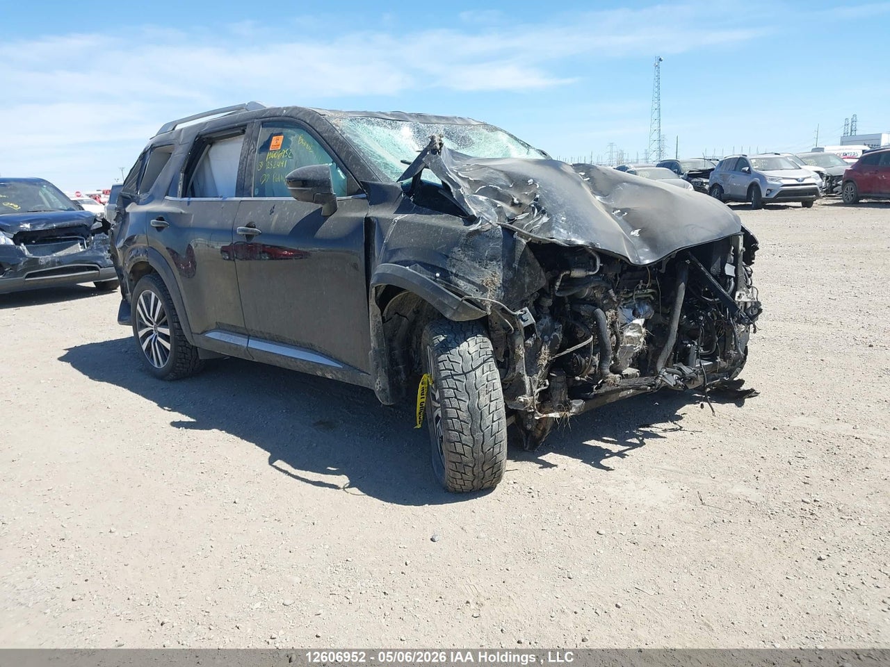 5N1DR3DF8NC****** · 2022 NISSAN PATHFINDER PLATINUM