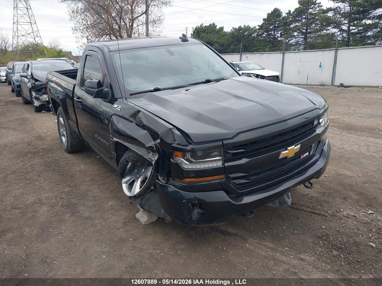 1GCNKREC6JZ****** · 2018 CHEVROLET SILVERADO 1500 2LT