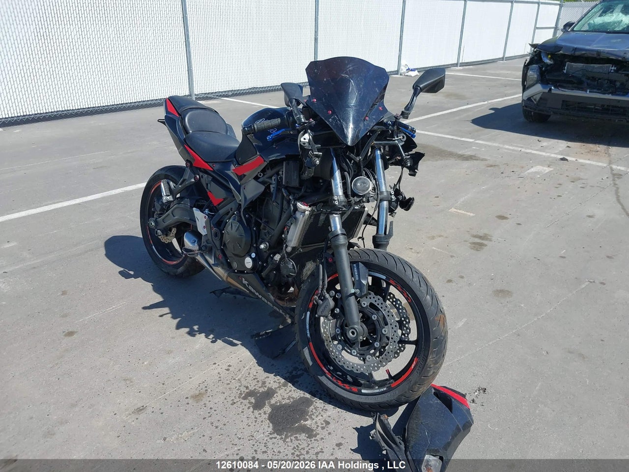 JKAEXEK12HDA06288 · 2017 KAWASAKI EX650 F