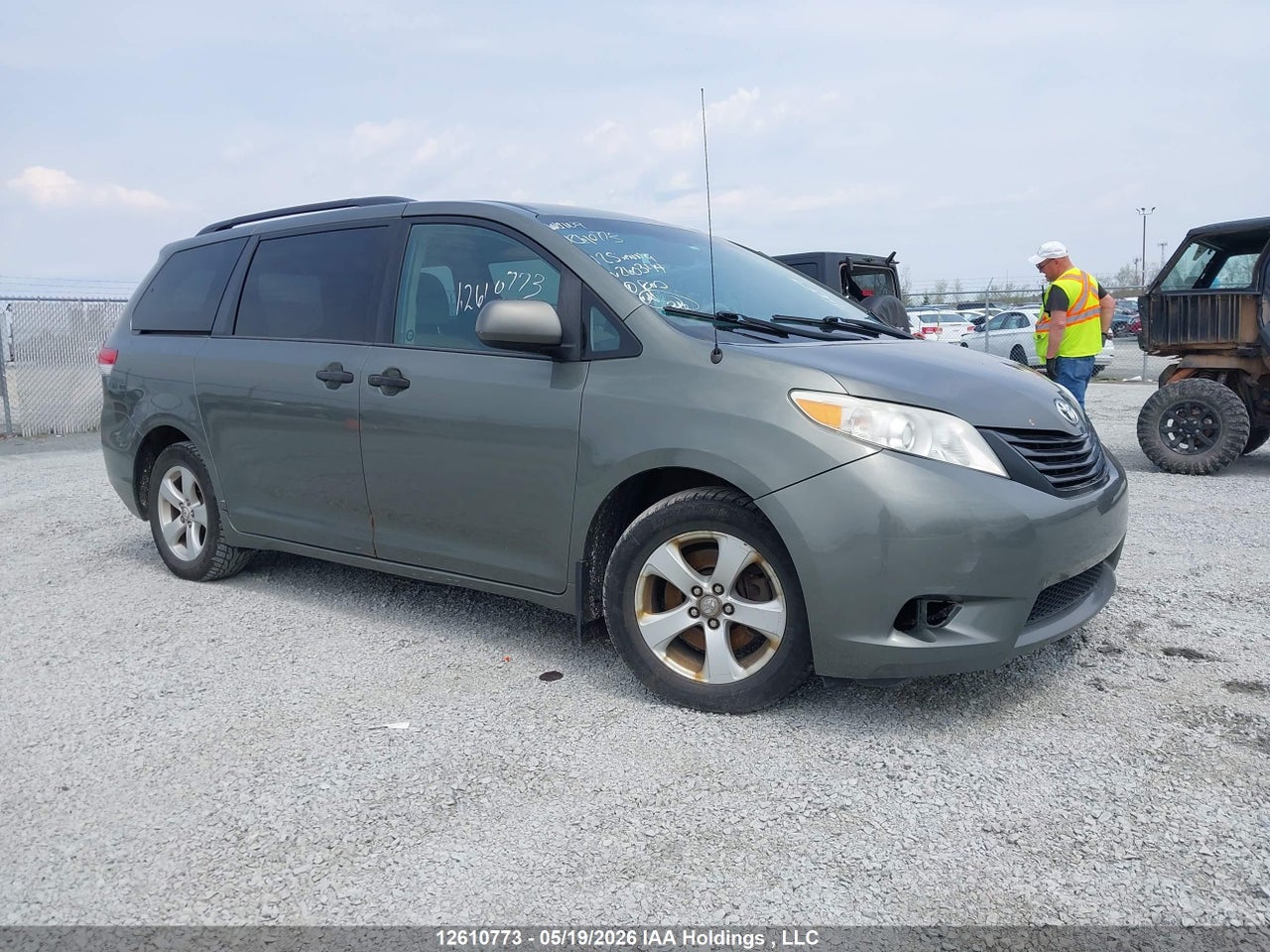5TDZK3DC2CS260344 · 2012 TOYOTA SIENNA V6 7 PASSENGER