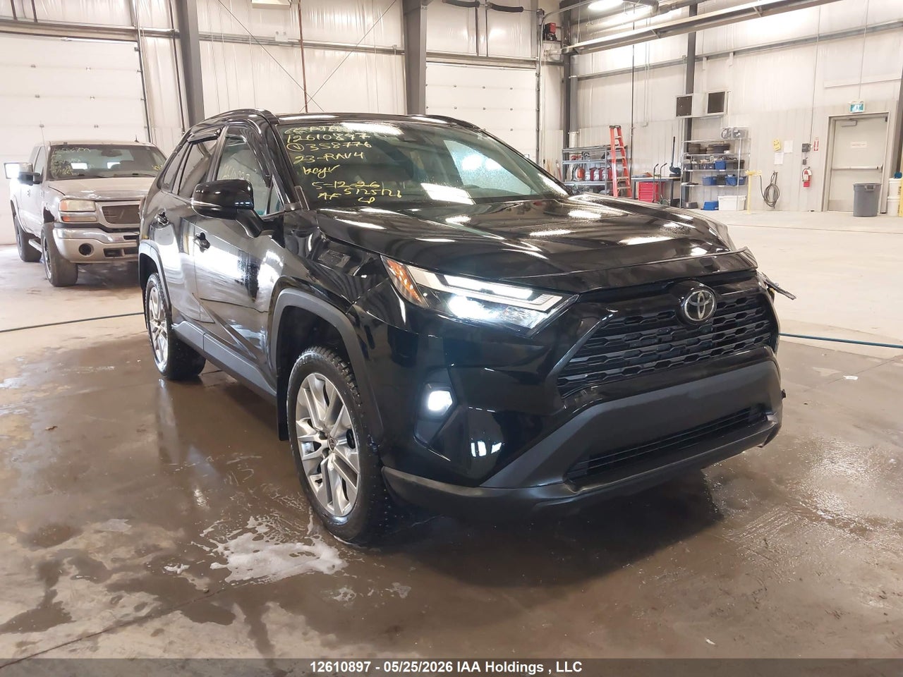 2T3R1RFV3PC****** · 2023 TOYOTA RAV4 XLE/XLE PREMIUM