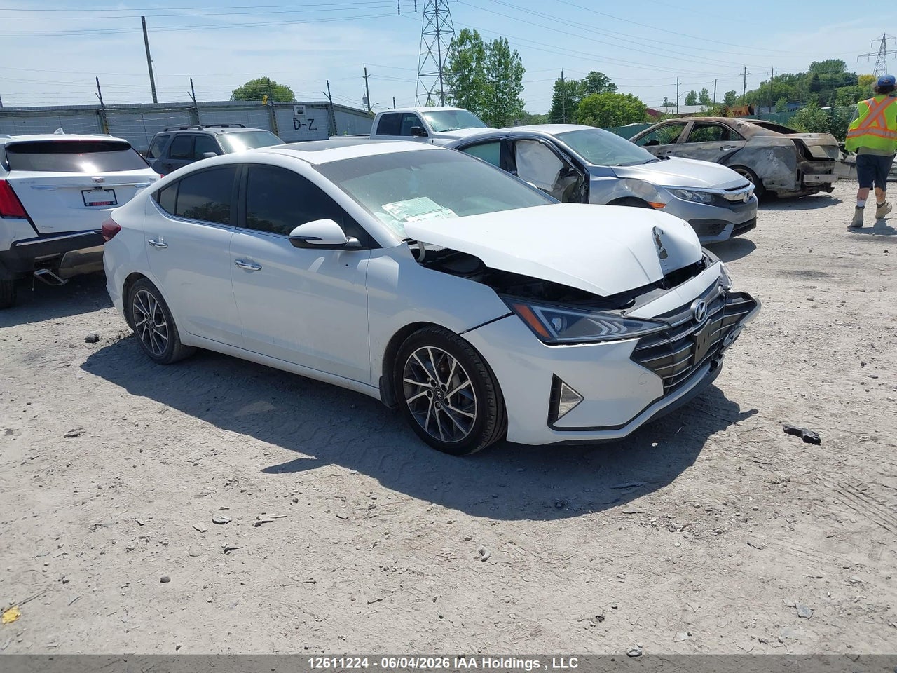 KMHD84LF5LU930132 · 2020 HYUNDAI ELANTRA LUXURY
