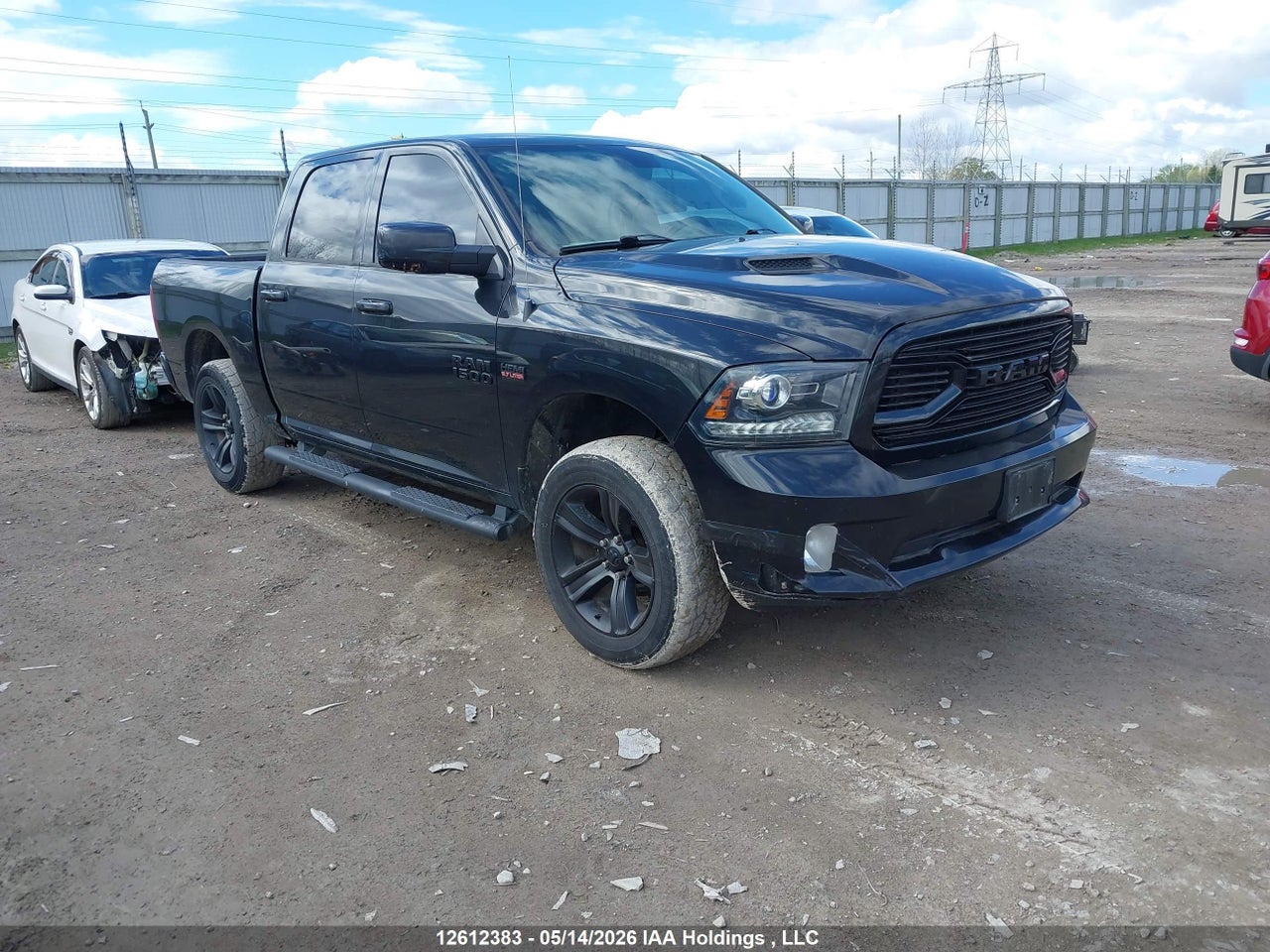 1C6RR7MT6JS285293 · 2018 RAM 1500 SPORT