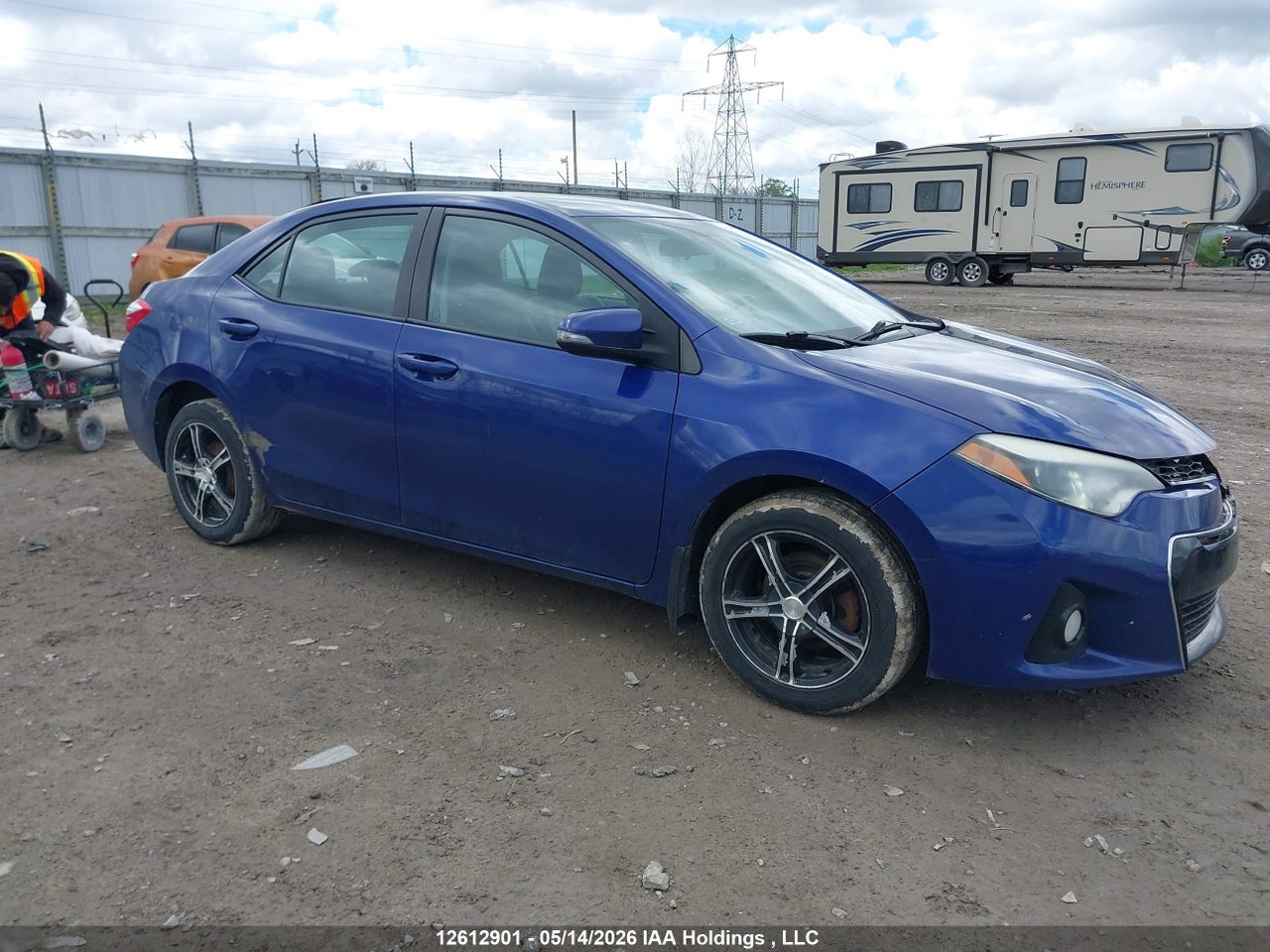 2T1BURHE2FC468070 · 2015 TOYOTA COROLLA S