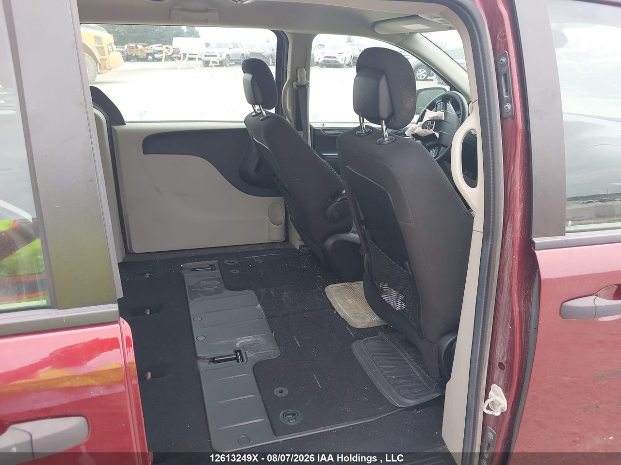 2C4RDGBG9LR247087 · 2020 DODGE GRAND CARAVAN SE · 8/24